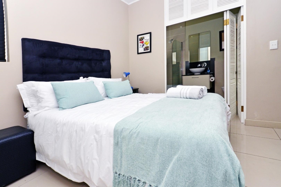 To Let 2 Bedroom Property for Rent in Sea Point Western Cape